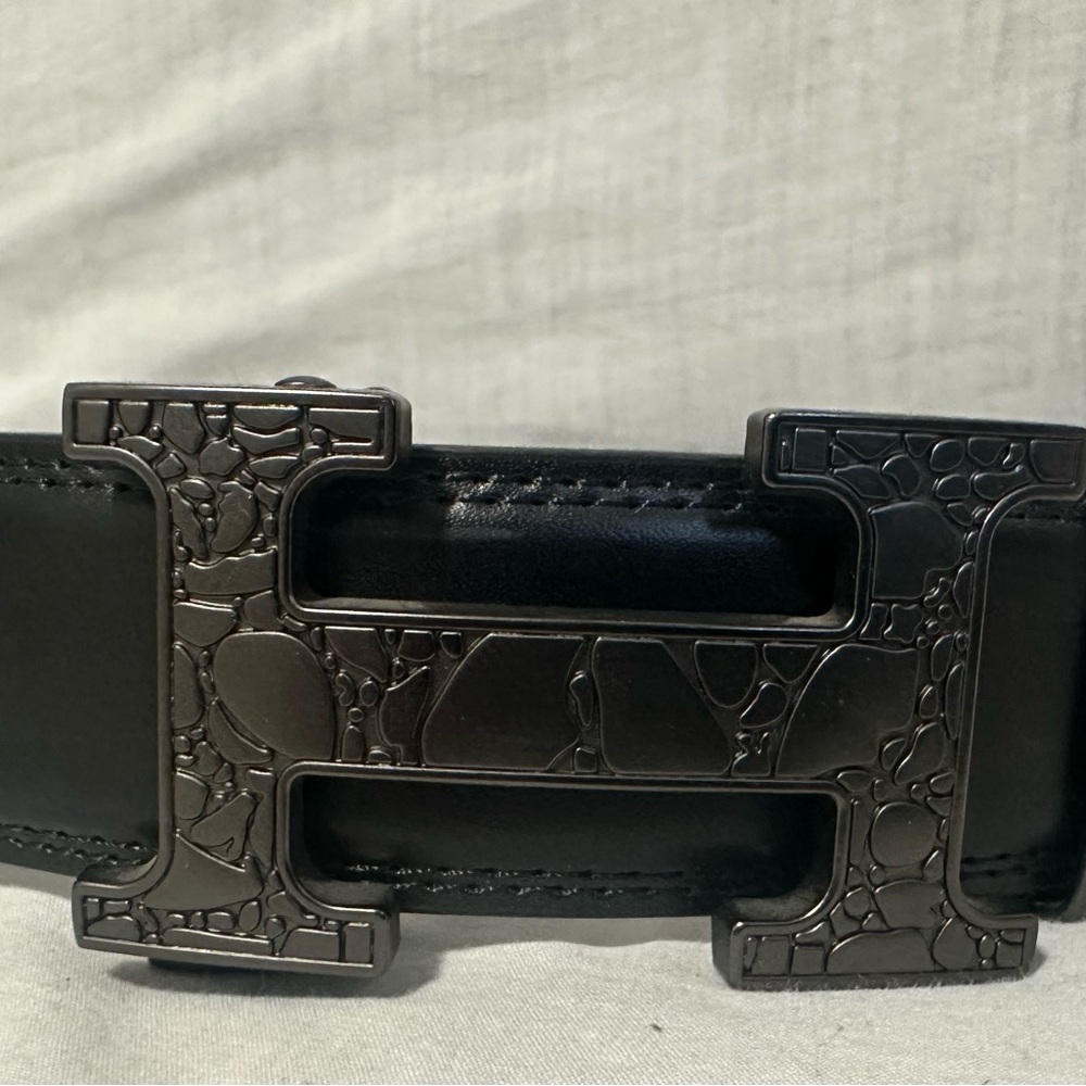 Black Leather Belt with Silver H Buckle